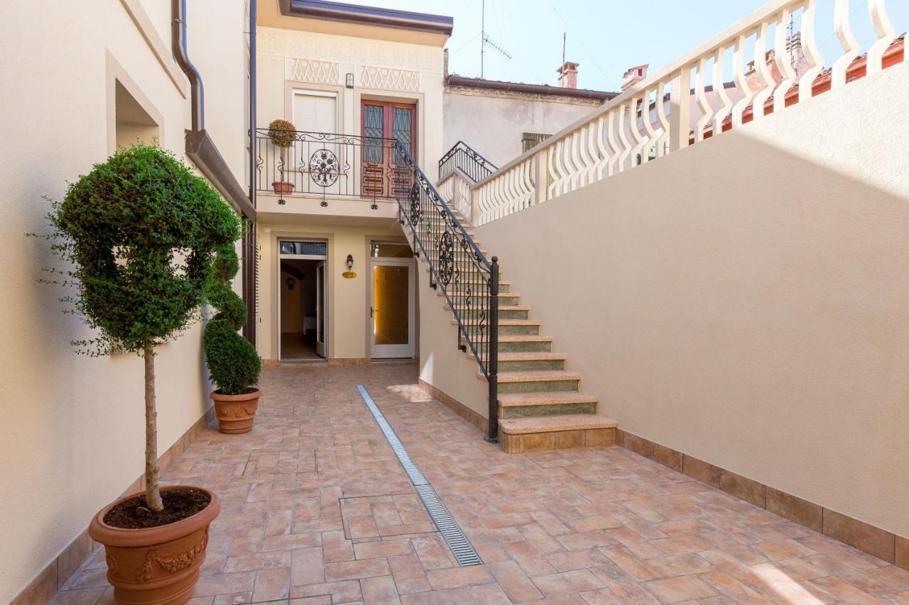 Villa Cavour Comacchio Extérieur photo
