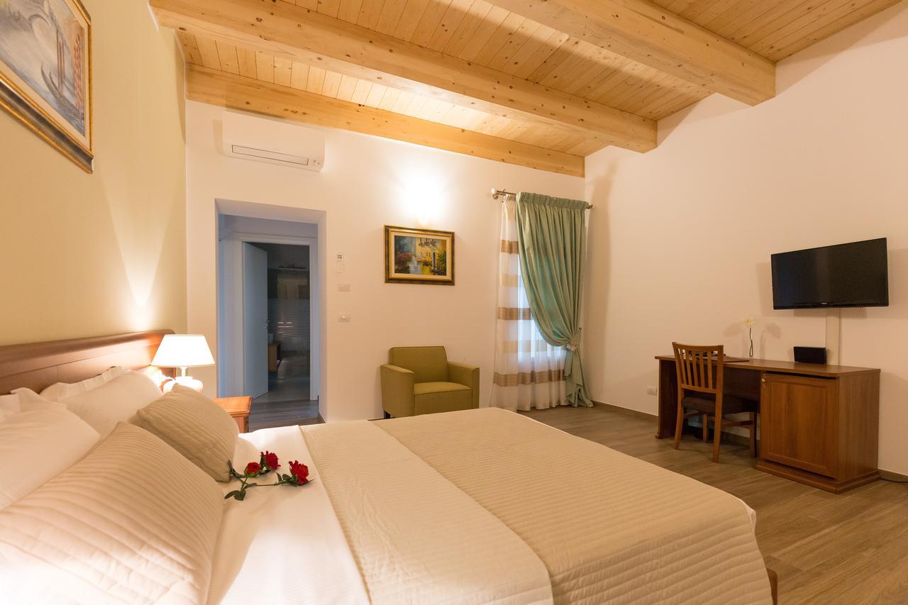 Villa Cavour Comacchio Extérieur photo