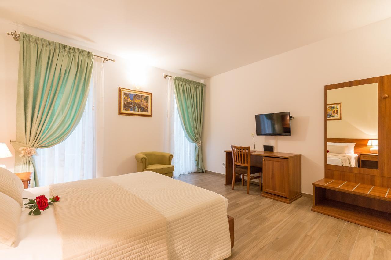 Villa Cavour Comacchio Extérieur photo