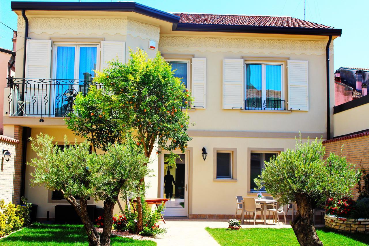 Villa Cavour Comacchio Extérieur photo
